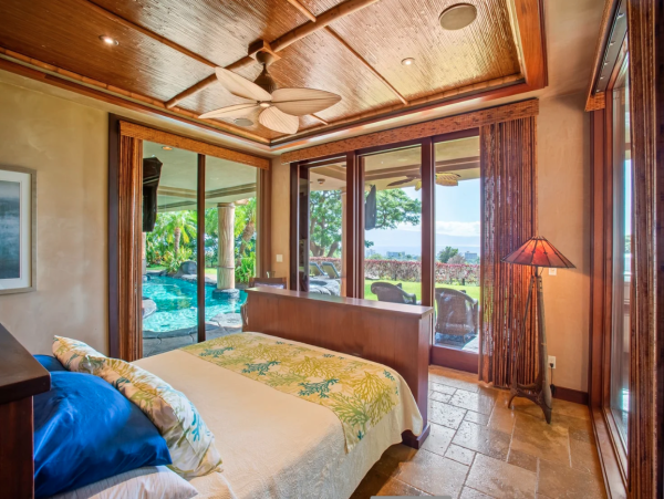 Luxury Estate Vacation Home - Golf Course Estate Near Beach